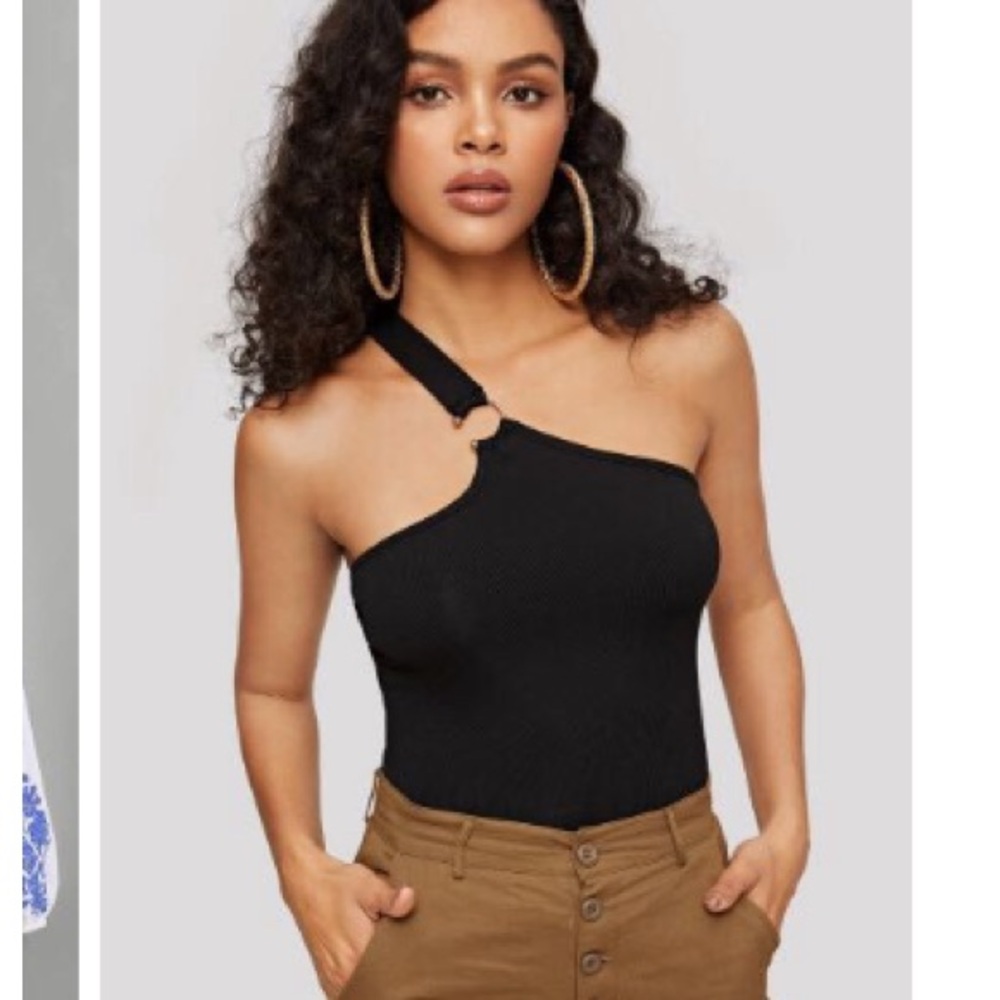 One shoulder Tee